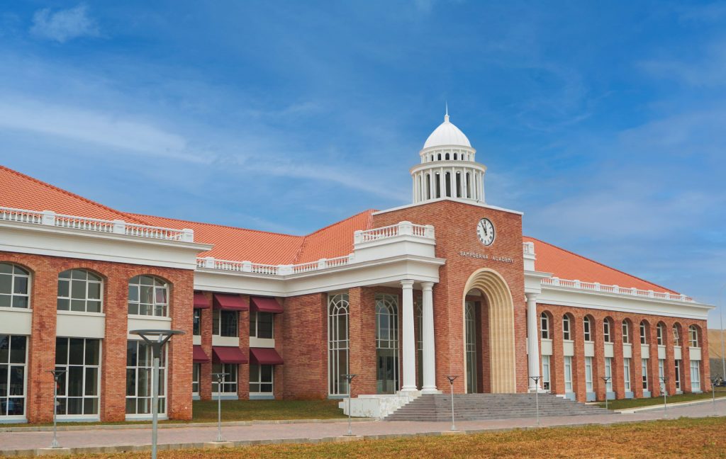 sekolah di sentul